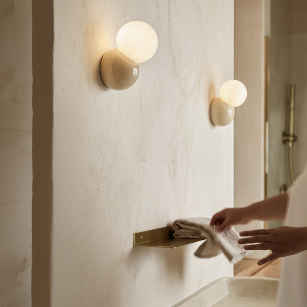 Wall Light | MIRA